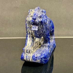 Lion en lapis lazuli