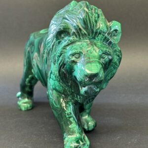 Lion en malachite – Sculpture d’exception